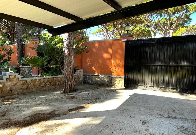 Chalet Los Pinos Con Piscina Privada Novo Sancti Petri Eksteriør bilde