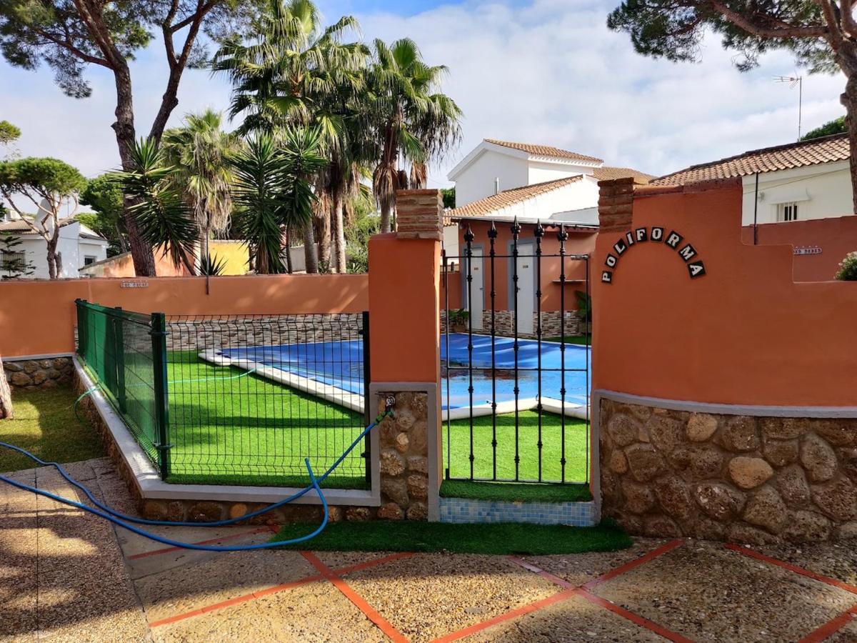 Chalet Los Pinos Con Piscina Privada Novo Sancti Petri Eksteriør bilde